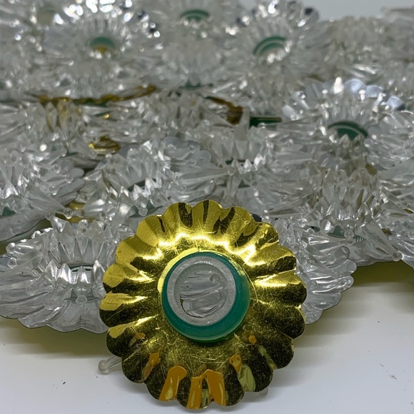 VINTAGE CHRISTMAS FOIL LIGHT REFLECTORS - Picture 5 of 6